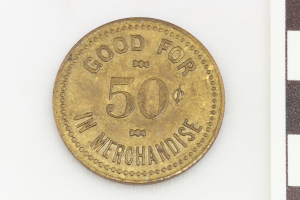 Eine Goldmünze mit der Inschrift "Gut für 50 in Waren" auf einem weißen Hintergrund.