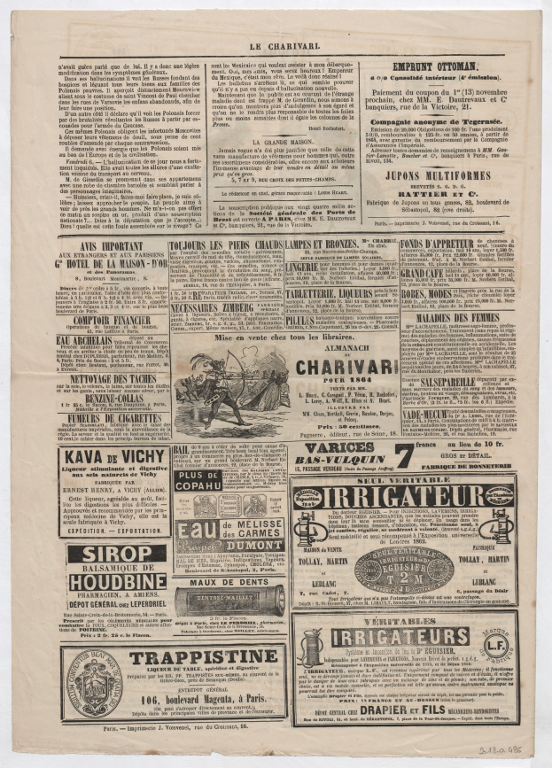 Schwarze und weiße Zeitungsseite mit mehreren Anzeigen mit Text und Bildern.