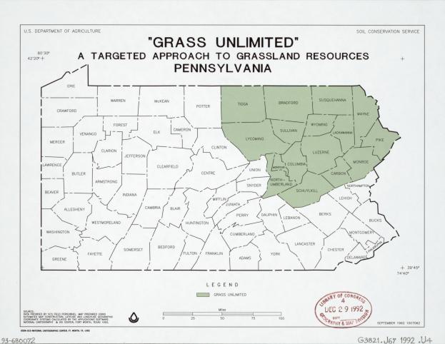 Plakat mit der Aufschrift "Grass Unlimited: Ein gezielter Ansatz für Grasslandressourcen" mit einer Pennsylvania-Karte in Grünschattierungen und fetter schwarzer Schrift.