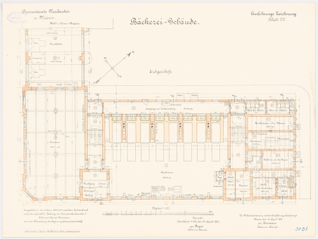 Schwarz-weißer architektonischer Grundriss des Reichstagsgebäudes in Berlin, Deutschland, mit detaillierten Raumlayouts, Fluren, Fenstern und Türen.