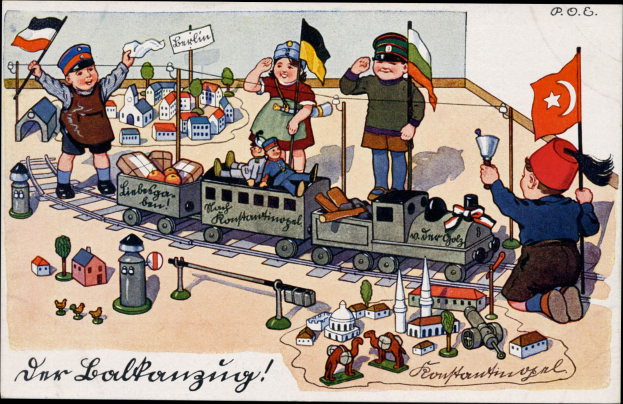 Kinder spielen mit einem Spielzeugebahn auf einem Bahngleis umgeben von Häusern und Bäumen, mit Text unten.